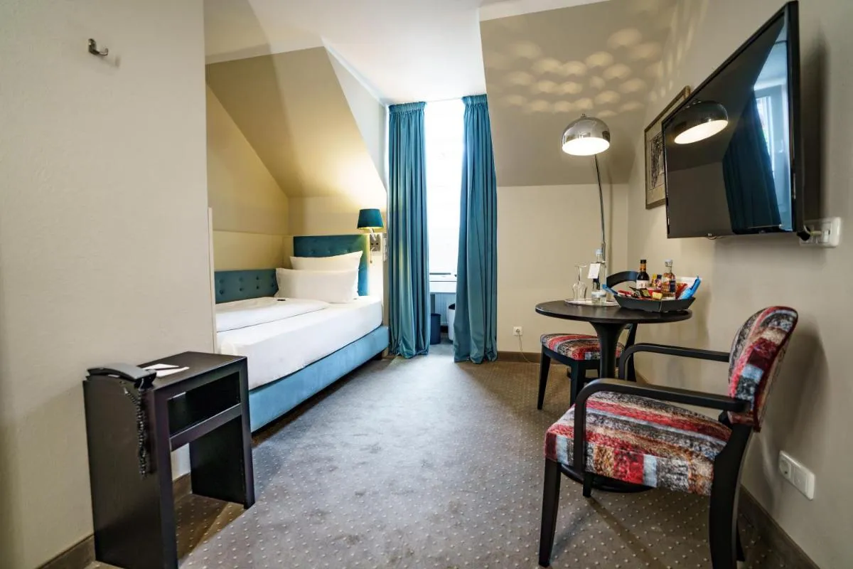 Image 4 of Hotel an der Oper