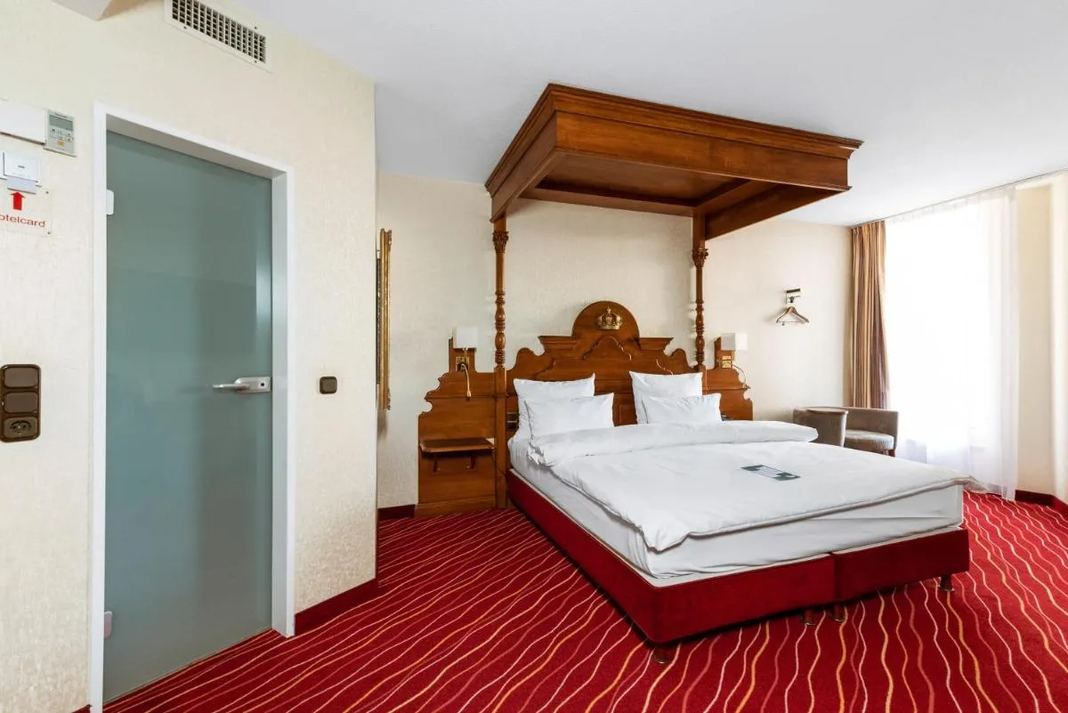 Image 6 of KING’s Hotel First