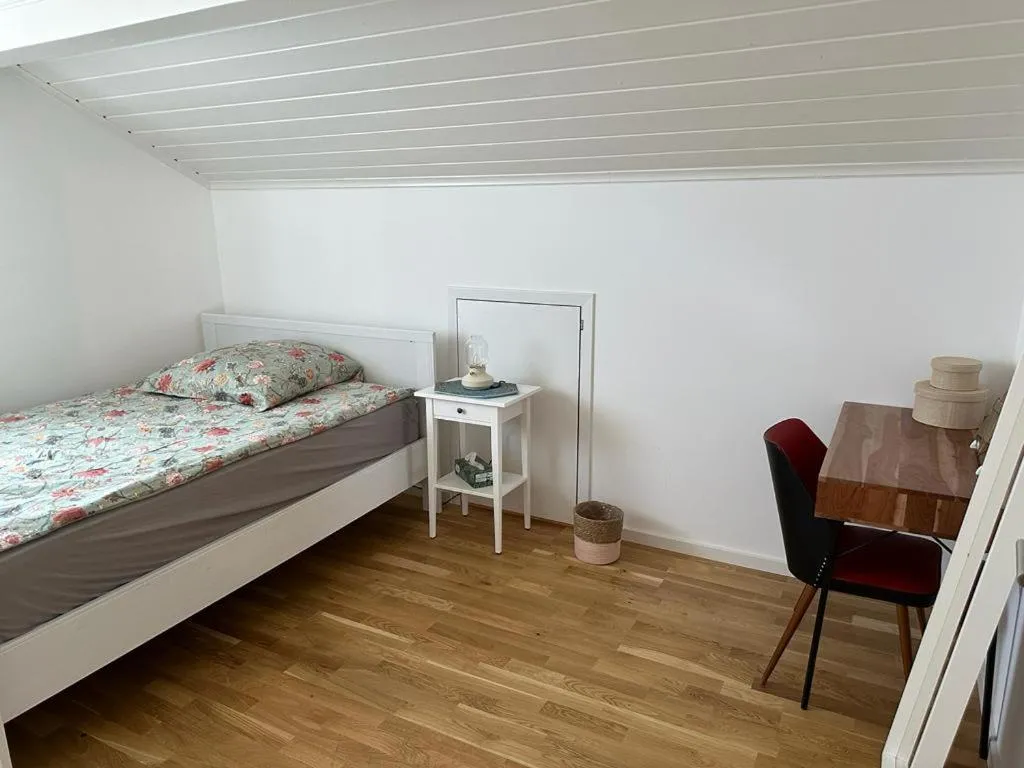 Image 1 of Lichtdurchflutete 90 m2 drei Zimmer Duplexwohnung in Altperlach