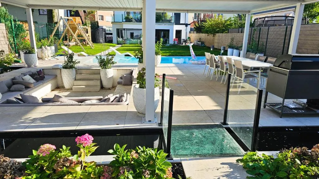 Image of Luxurious large home with Pool, Garden, Koi Pond