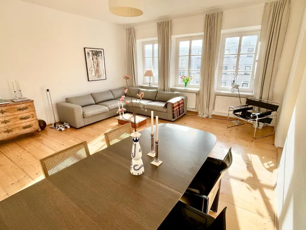 Image of New furnished, exclusive large flat in City Center, 30min to Airport