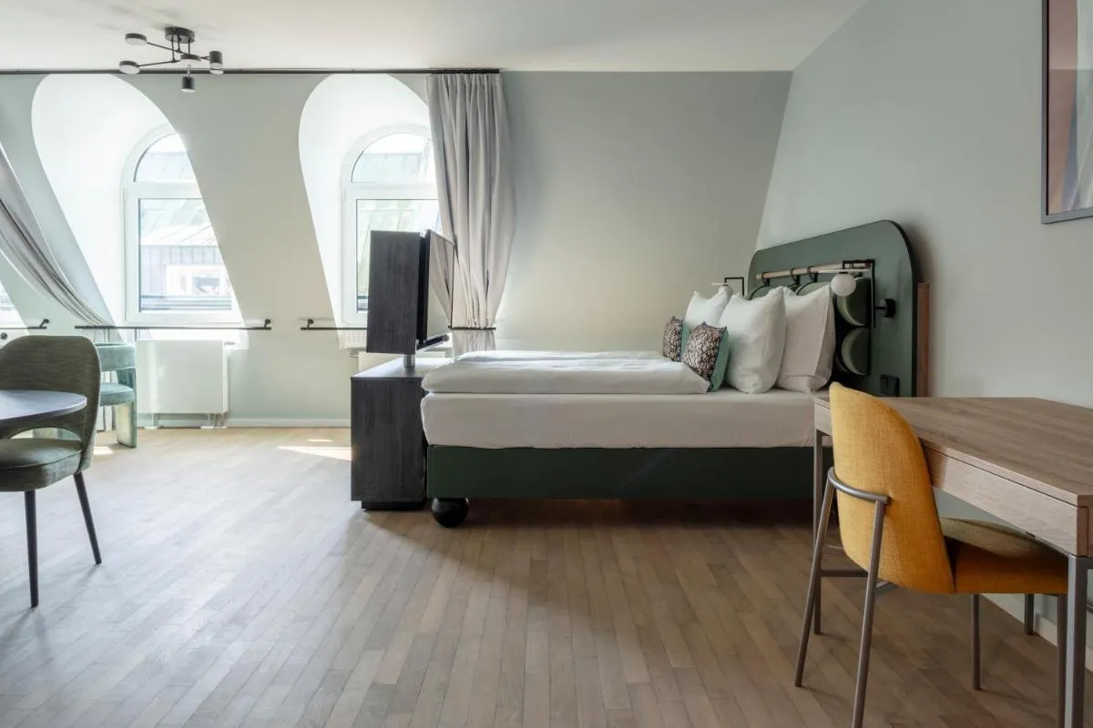 Image 4 of Numa Munich Blend