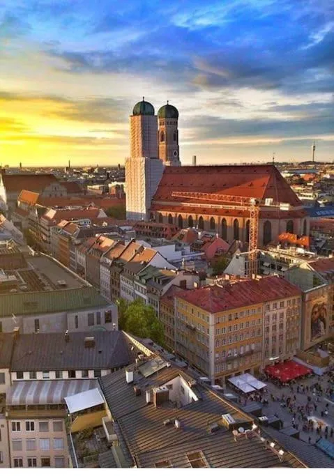 Image 6 of Schwabing-Studio great sunset view & balcony