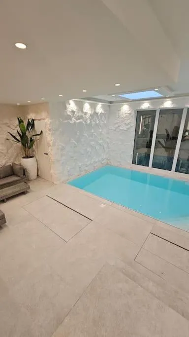 Image 6 of UG Neubau City Wohnung – Pool, Gym, Sauna, zweites Bad extra buchbar