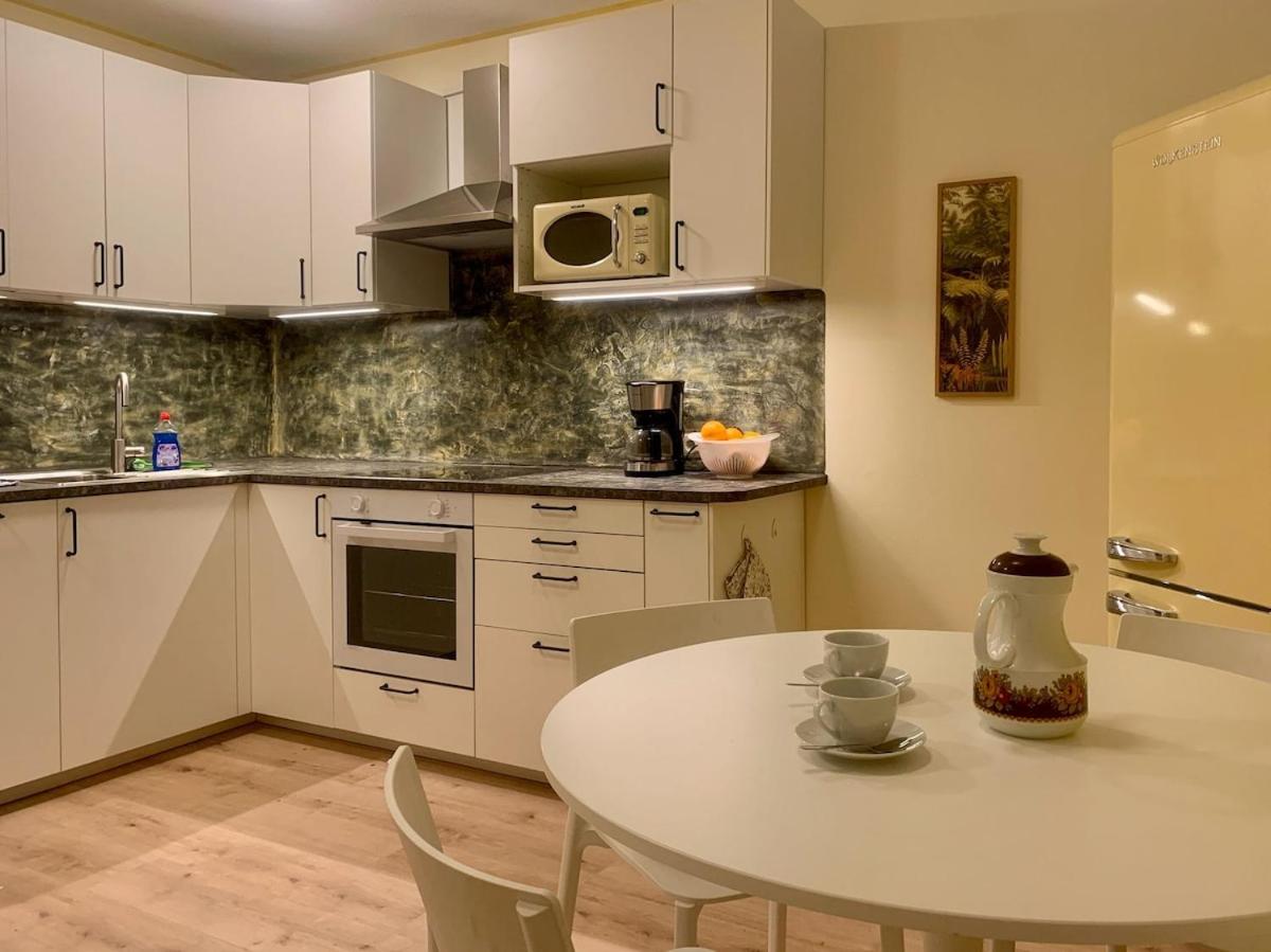 Image 2 of Apartment in central location with free parking space