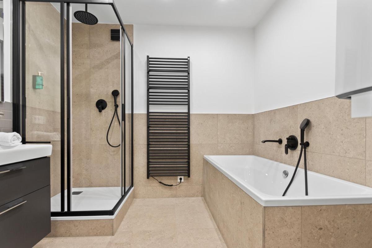 Image 2 of Flatista Homes – Central Station – 4 BR