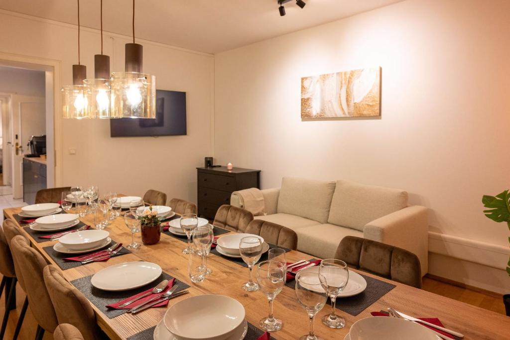 Image of Munich Large Apartment 110 qm, 3 Bedrooms and very Central 1-12 Guests