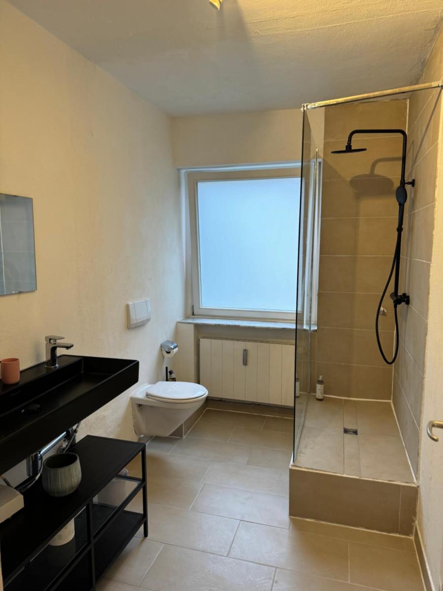 Image 2 of Quiet Family Apartment – 10 min to Center & Oktoberfest – Free Parking – Balcony – near Nymphenburg Palace & Botanical garden
