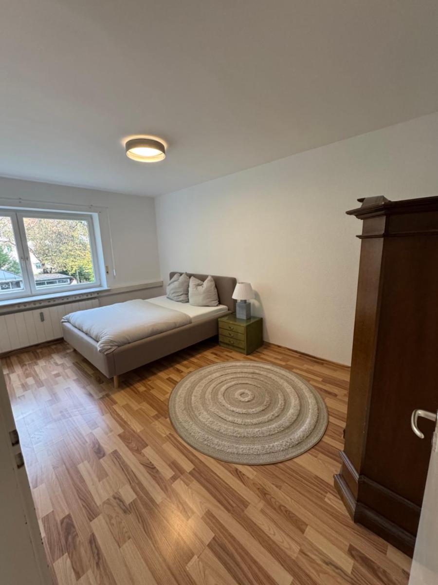 Image 3 of Quiet Family Apartment – 10 min to Center & Oktoberfest – Free Parking – Balcony – near Nymphenburg Palace & Botanical garden
