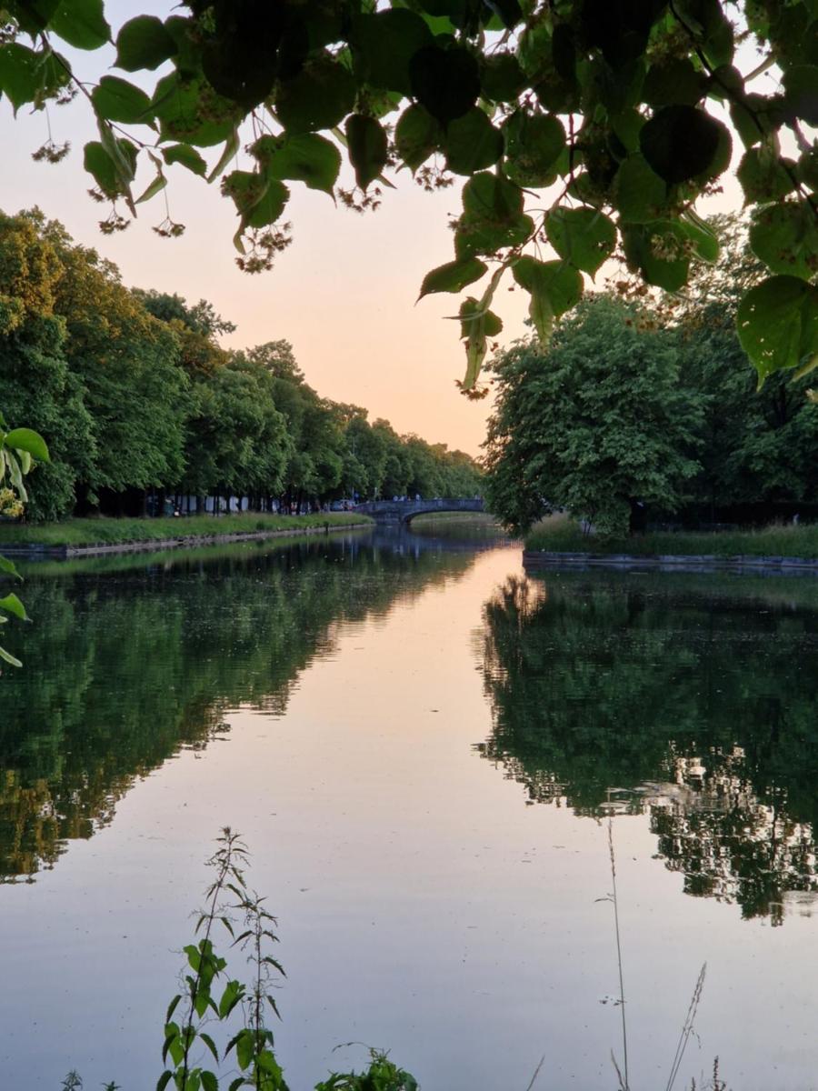 Image 2 of Quiet Family Apartment – 10 min to Center & Oktoberfest – Free Parking – near Nymphenburg Palace & Botanical garden