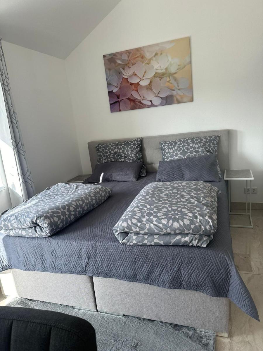 Image 1 of Two-room apartment with fully equipped kitchen near S8 station