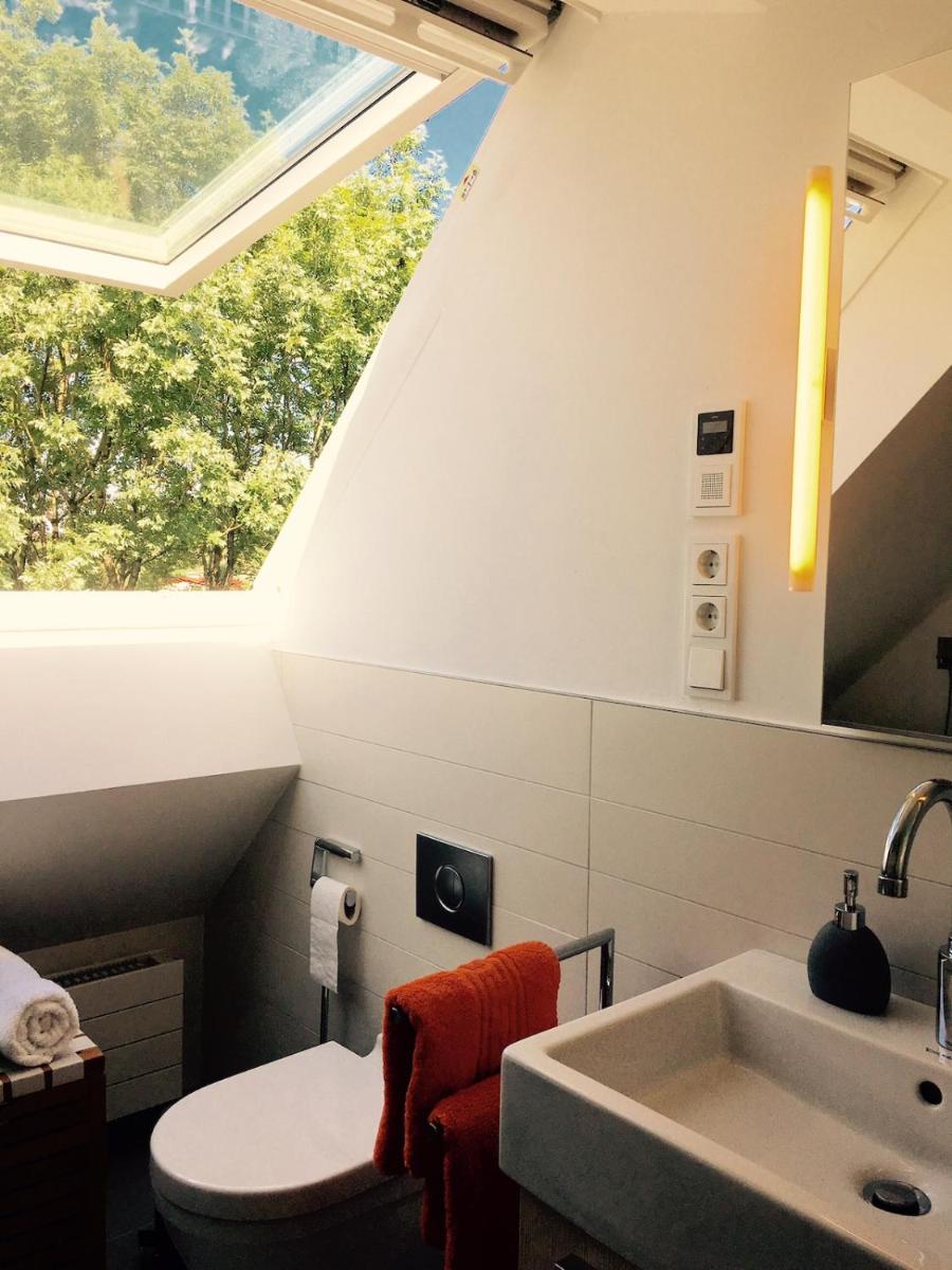 Image 5 of cosy munich rooftop apartment
